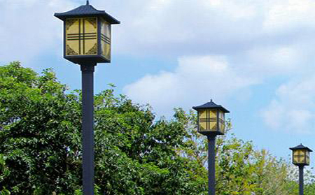 太阳能中卫庭院灯怎么选亮度与续航更耐用 太阳能中卫庭院灯怎么选亮度与续航更耐用